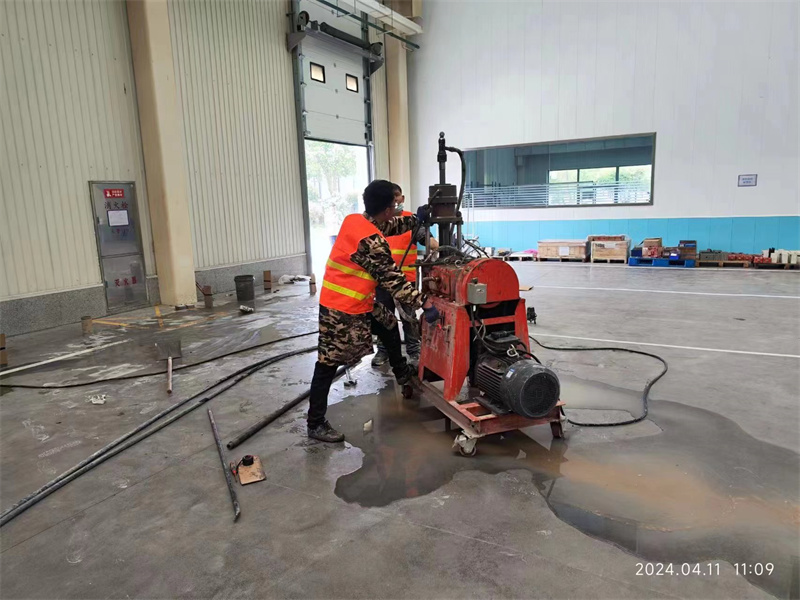 正阳厂房地面下沉塌陷注浆加固施工